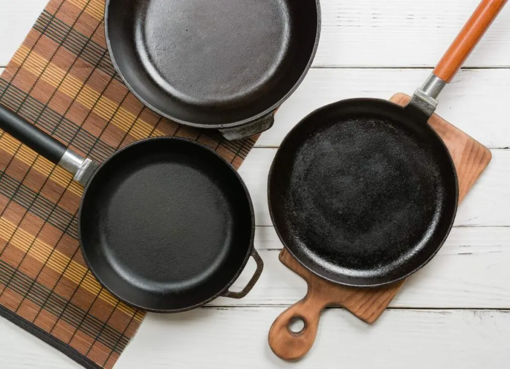 Best Cast Iron Cleaning Method (2)